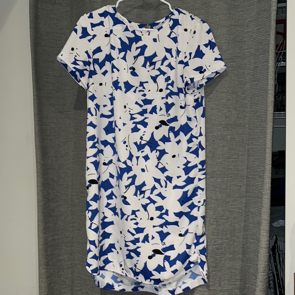 H&M Blue, white, & black patterned tunic dress